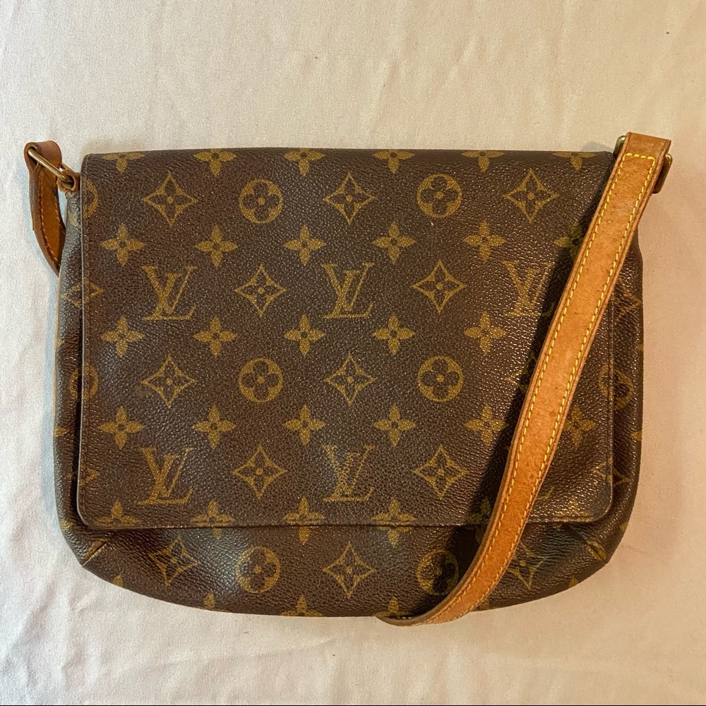 Louis Vuitton Monogram Musette Tango Purse